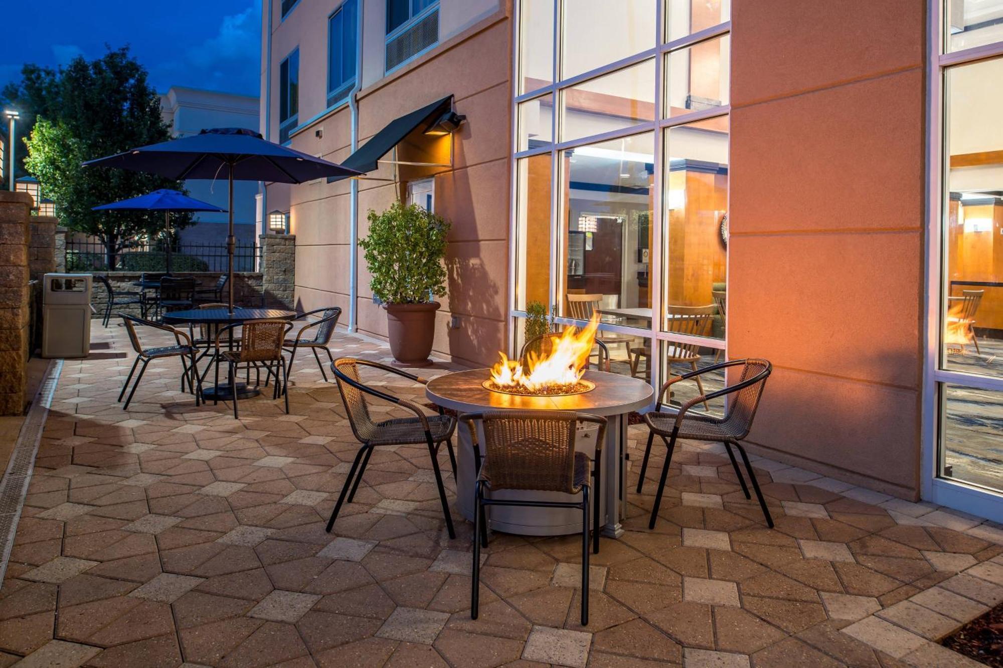Fairfield Inn And Suites By Marriott Birmingham Pelham/I-65 Kültér fotó